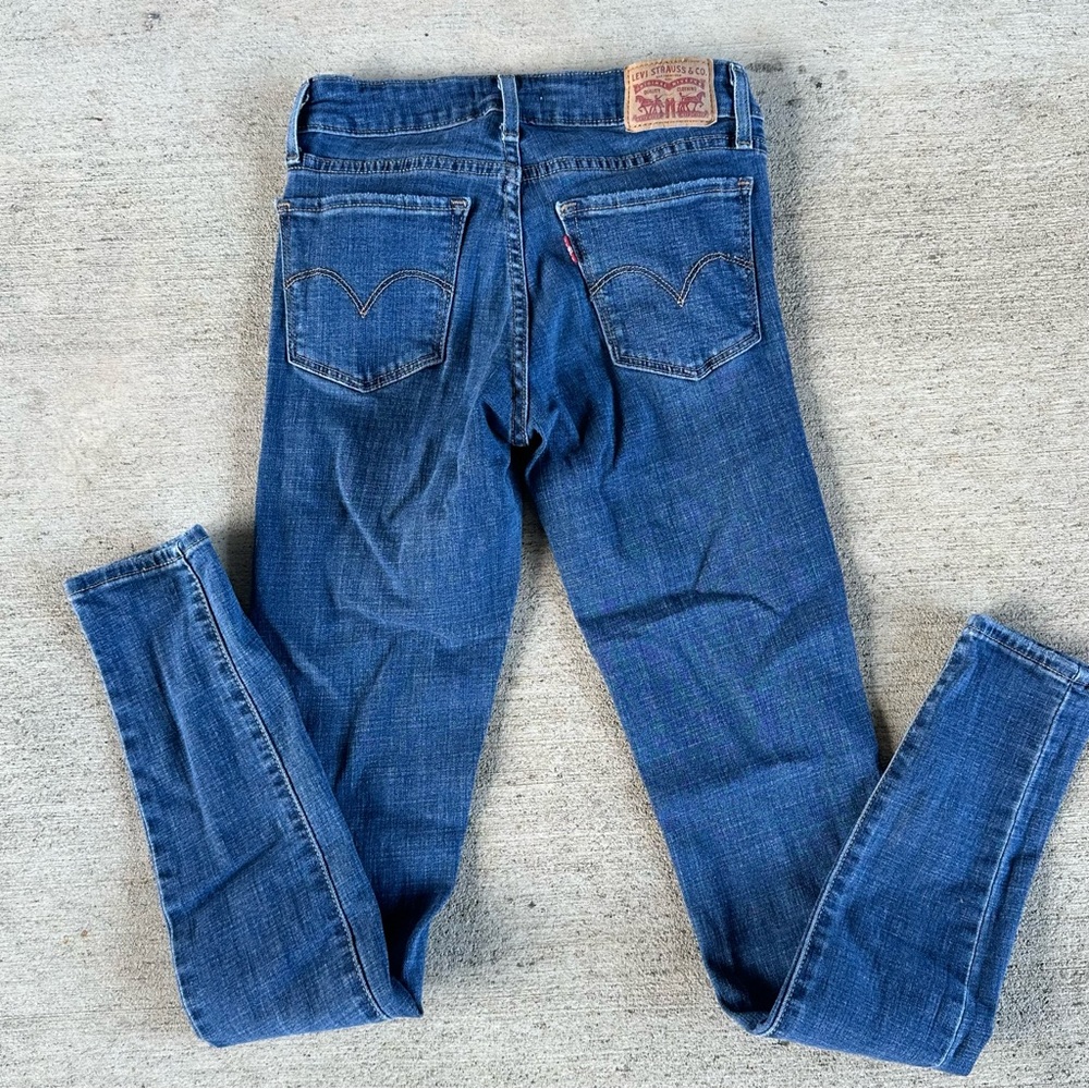 Women’s Levi’s “711 Skinny” Jeans Size 24